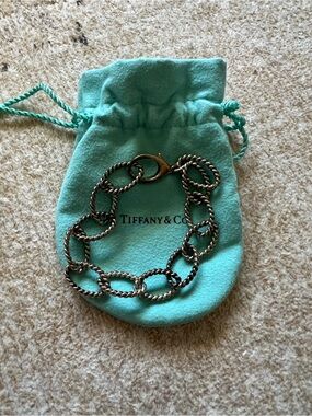 Tiffany & Co. Twisted Oval Link Bracelet in Silver